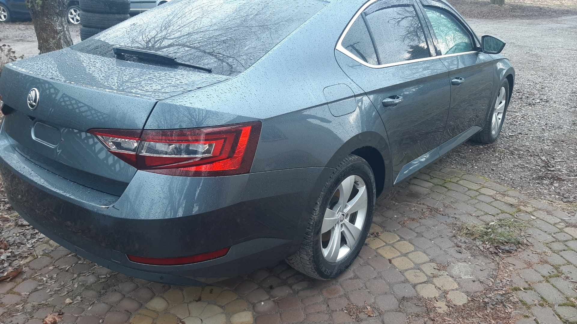 Skoda Superb 3v kolor LF7Y Maska Zderzak Błotnik Drzwi Klapa Lampa