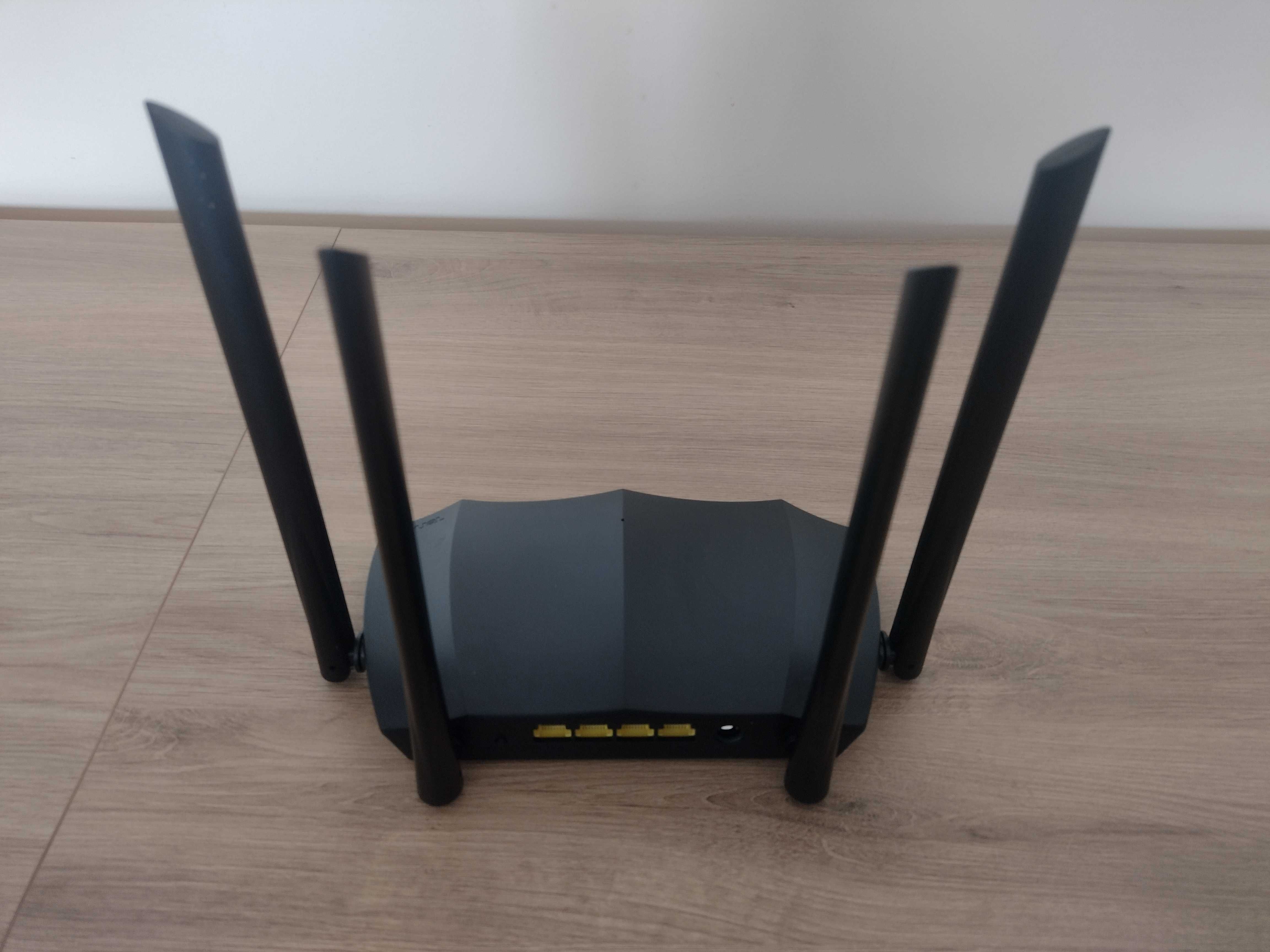 Router Tenda AC8