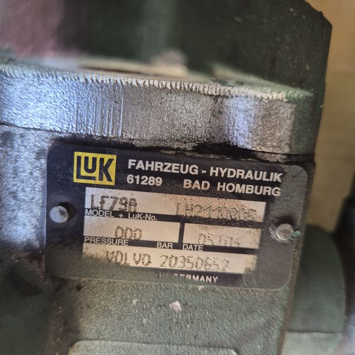 Volvo FL6 220 03r pompa wspomagania LF79A