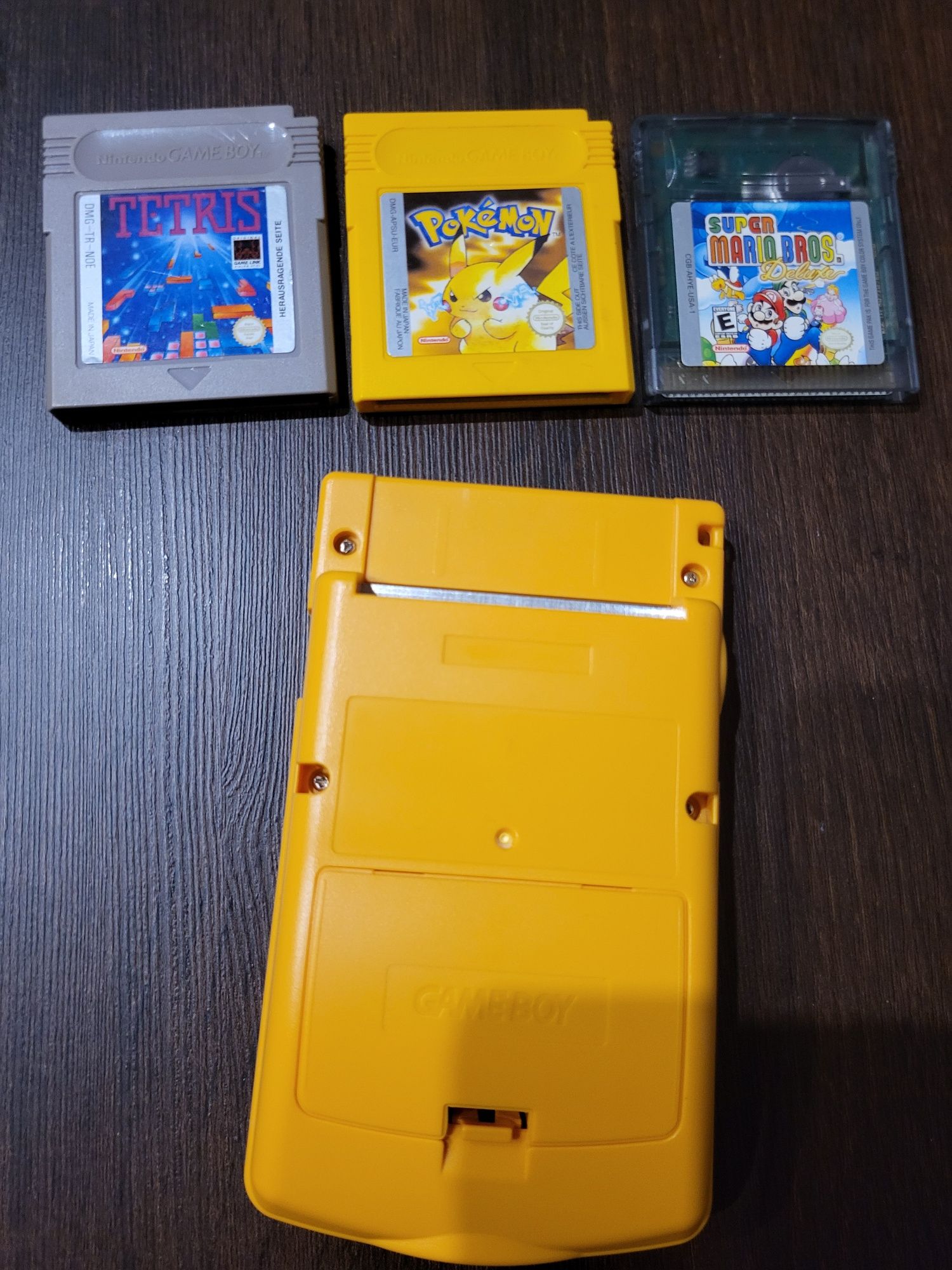 Gameboy colour + 3 gry+etui