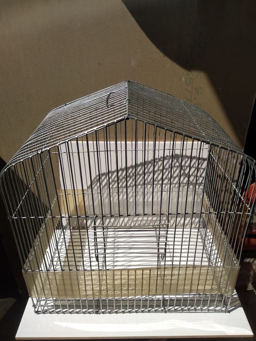 Клітка для домашнього улюбленця б/у 200грн/шт