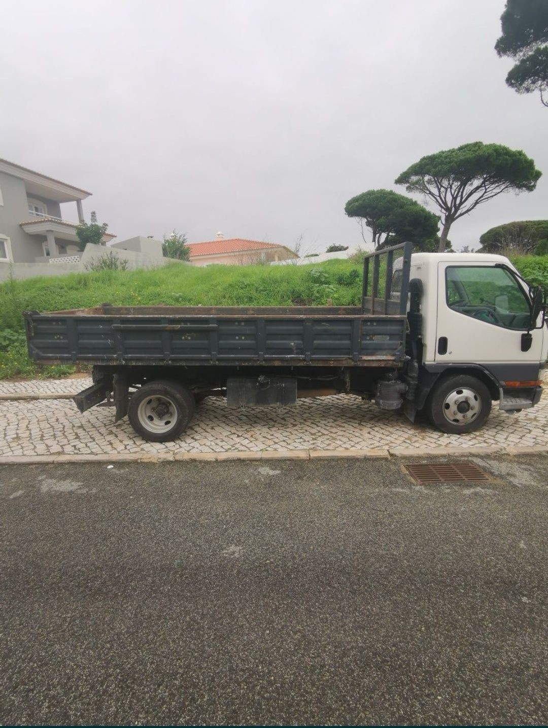 Carrinha pra frte e transporte de entulho