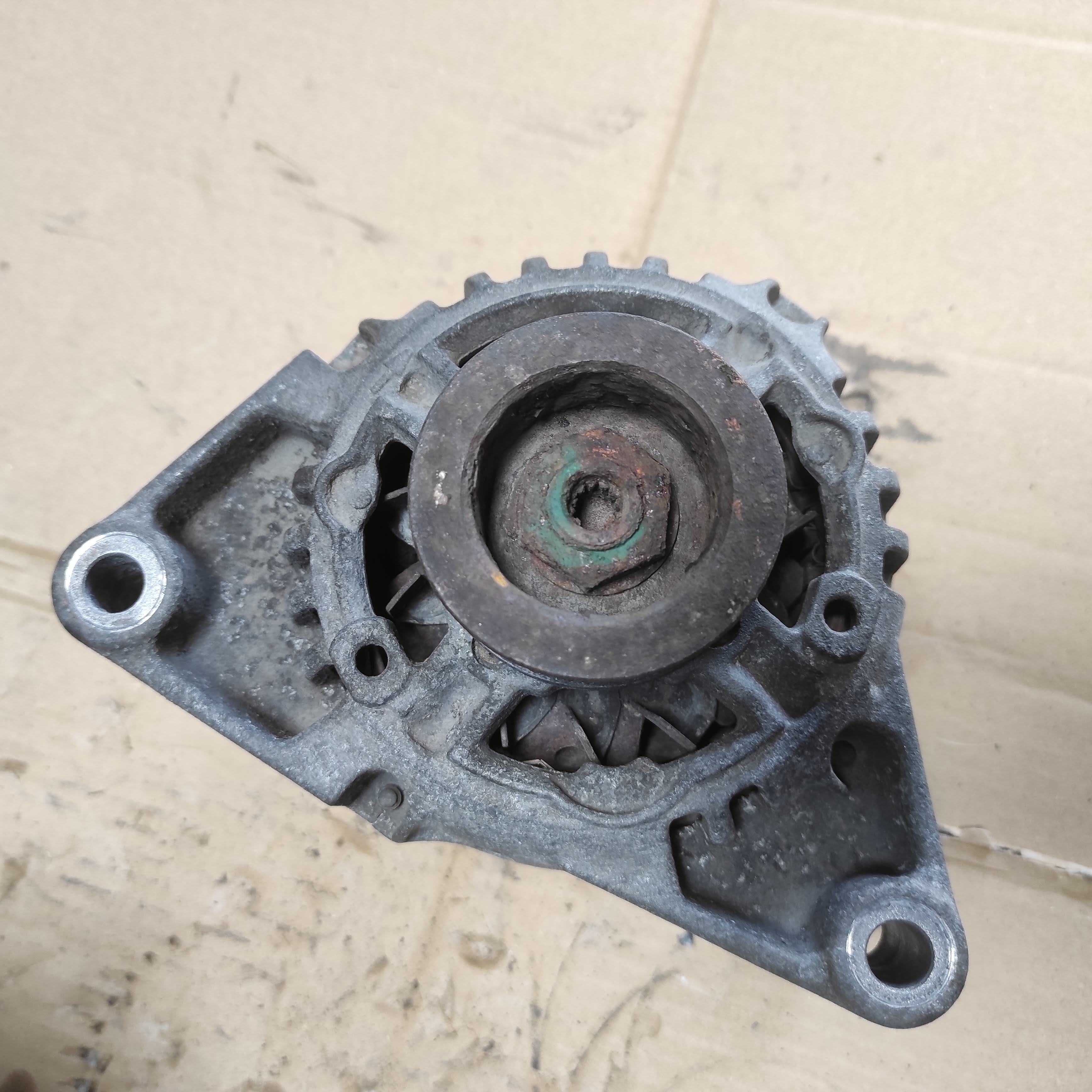 Alternator  Corsa C B 1,0 12 V 0123,100,003