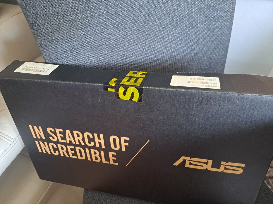 Laptop Asus R540Y, 15,6", 4GB, 240SSD, proc.AMD E1, stan idealny