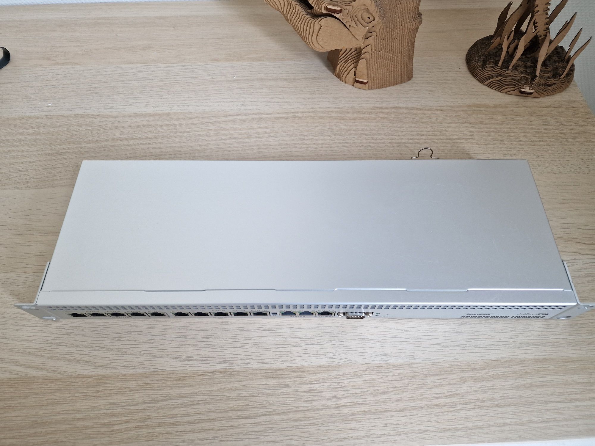 Маршрутизатор MikroTik RB1100AHx4 Dude Edition (RB1100DX4)