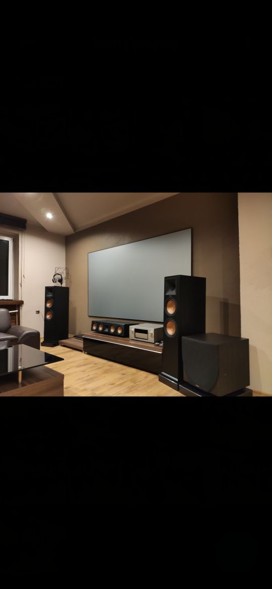Projektor Sony VPL-HW65 + ekran Magicscreen Future Black Reference 110