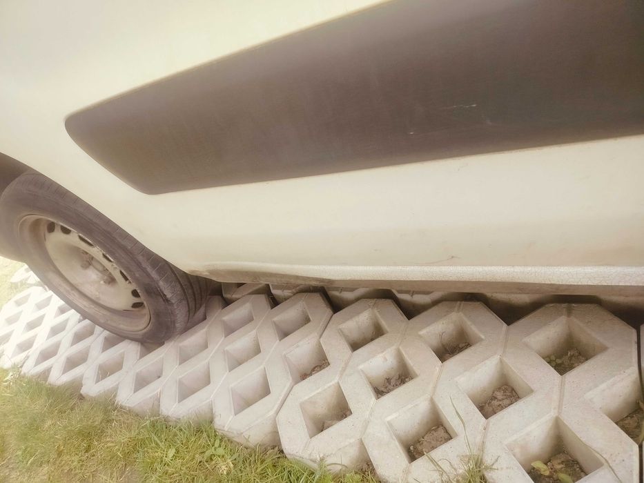 Peugeot partner 2010 furgon długie opłaty