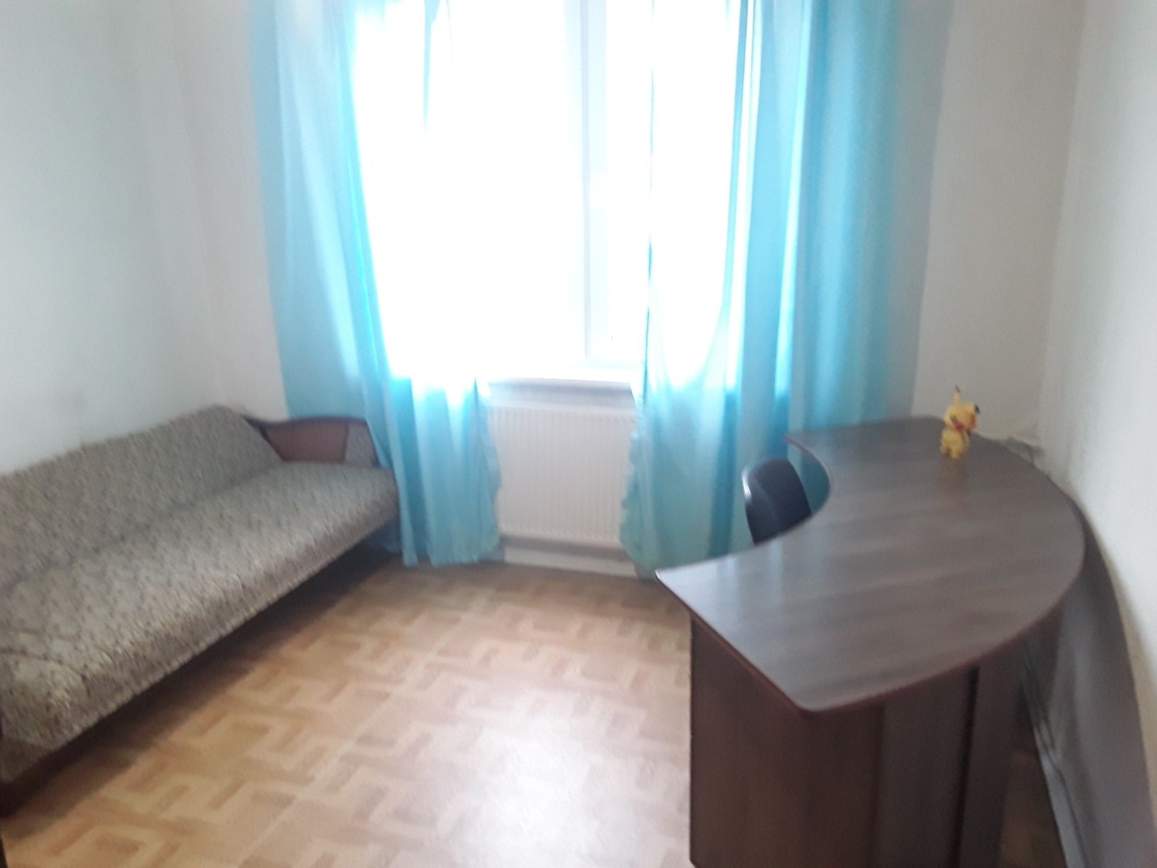 МАКУЛАН, 3-х кімнатна квартира,Центрально-міський р-н.