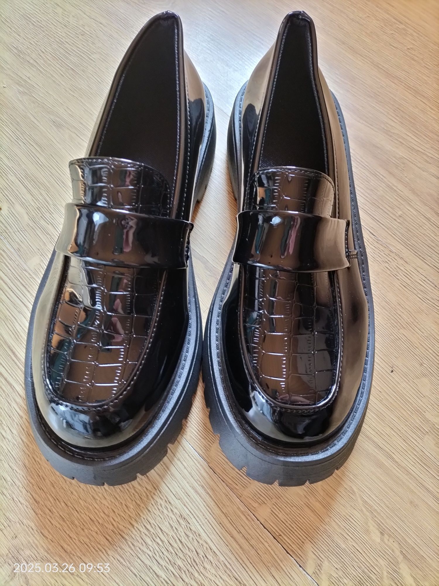 Buty mokasyny 39