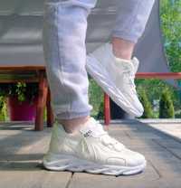 Nowe białe sneakersy rozmiar 37