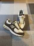 Buty New Balance 2002R rozmiar 43