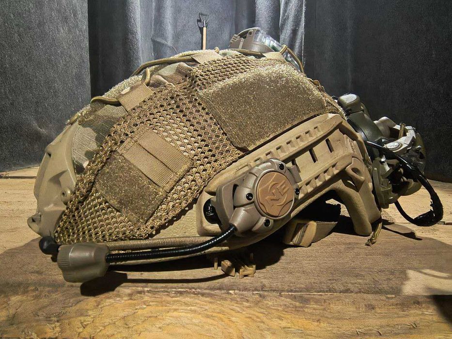 Тактичний ліхтарик для шолому 3-х режимний з IR випромінюванням