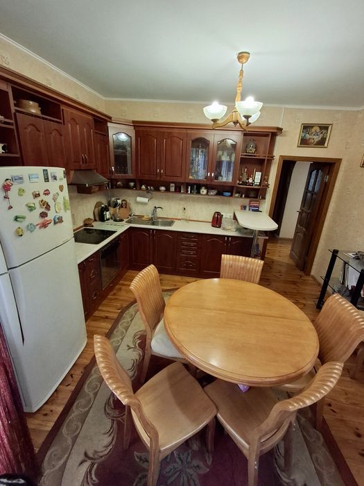 ЦЕНТР (Прогресс ) 90м2 Продам 3 ком