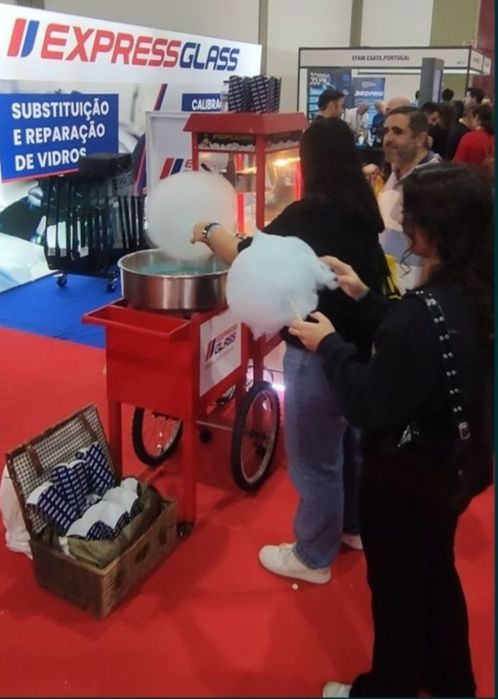 Carrinhos Pipocas/Algodão doce c/ Arte.
Eventos.
-Activacao me marcas.