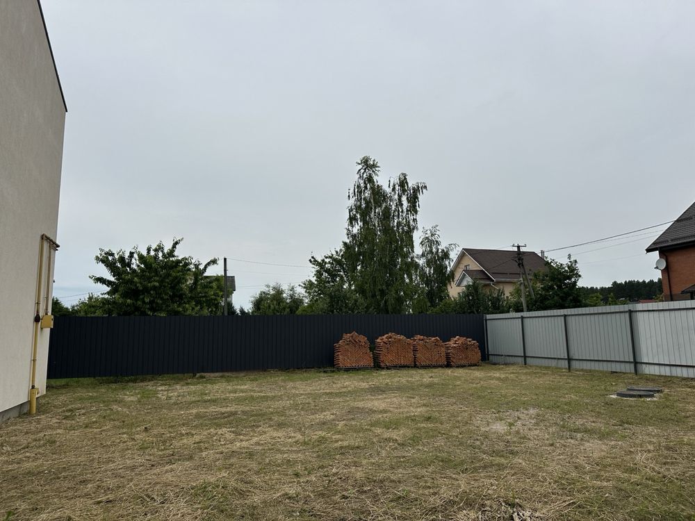 Кутовий Таунхаус з газом. Ділянка 5 соток