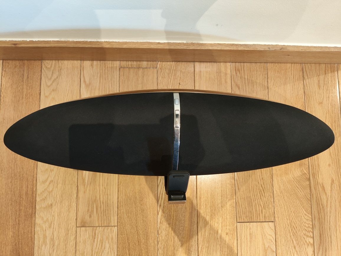 Bowers Wilkins Zeppelin Coluna