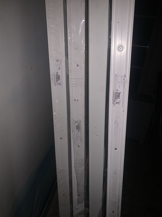 Перегородки пластикові та двері. Б/в