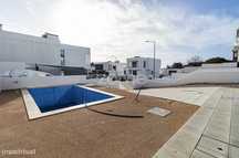 Moradia T4 Geminada NOVA Garagem