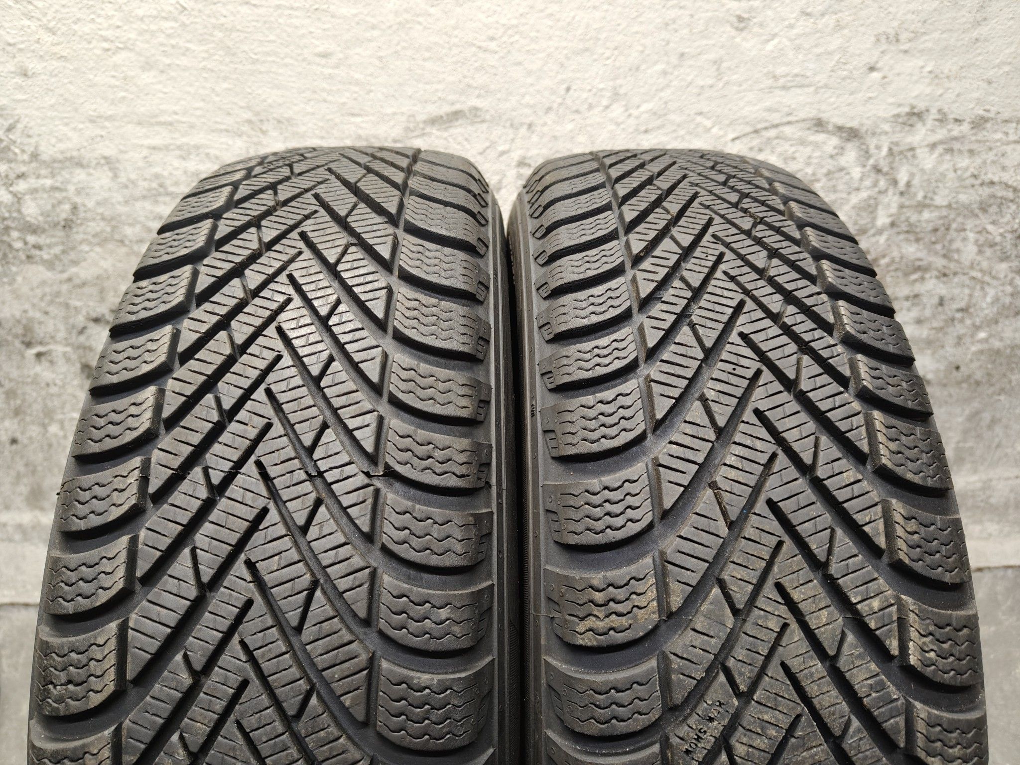 2X 195/65R15 91T Pirelli Cinturato Winter 7,8mm 2021 Opony Zimowe