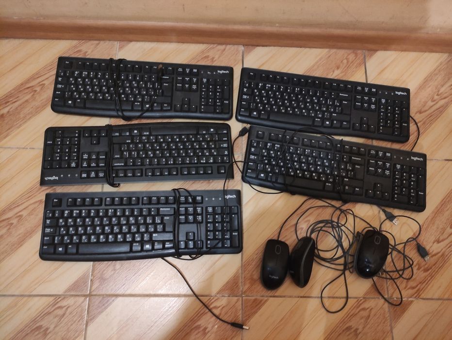 Клавіатура і мишка Logitech ціна за комплект.