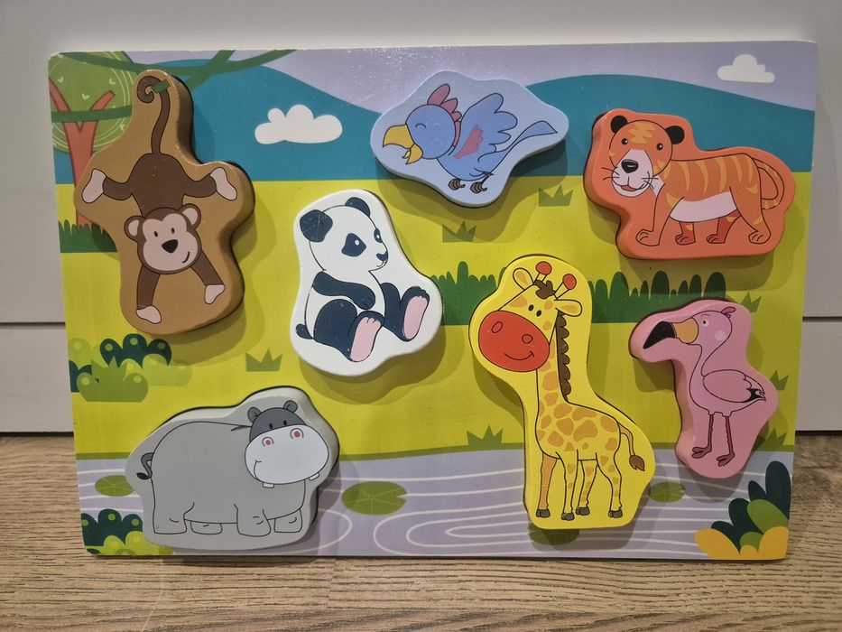 Drewniane puzzle układanki