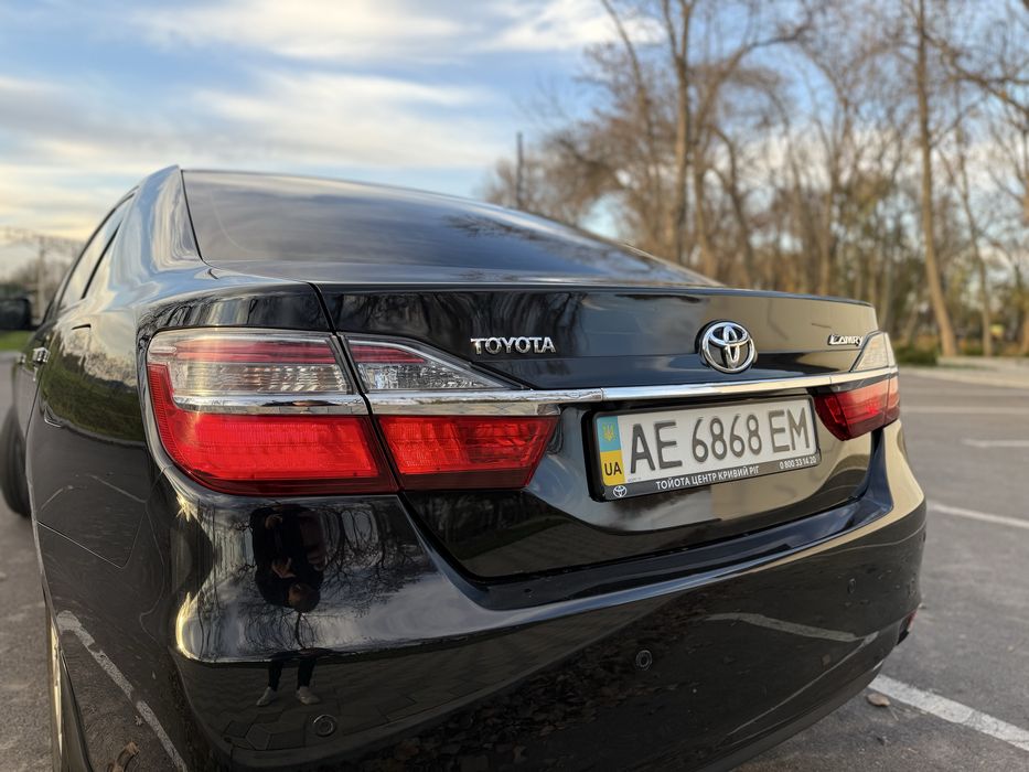 Toyota Camry XV55 офіційна (не фарбована)