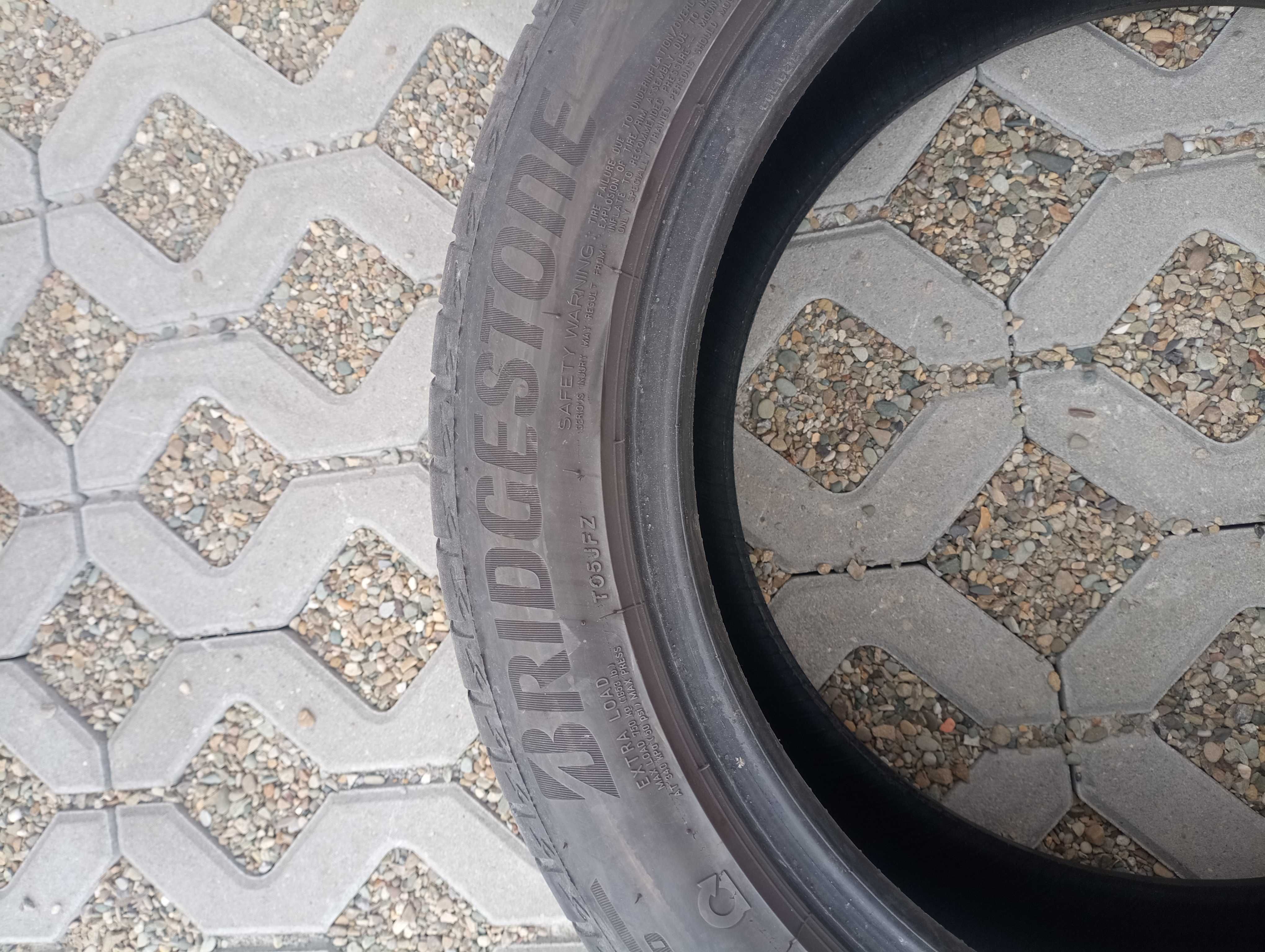 Sprzedam opony BRIDGESTONE 225/50R17