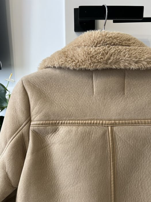 Тепла дублянка Stradivarius