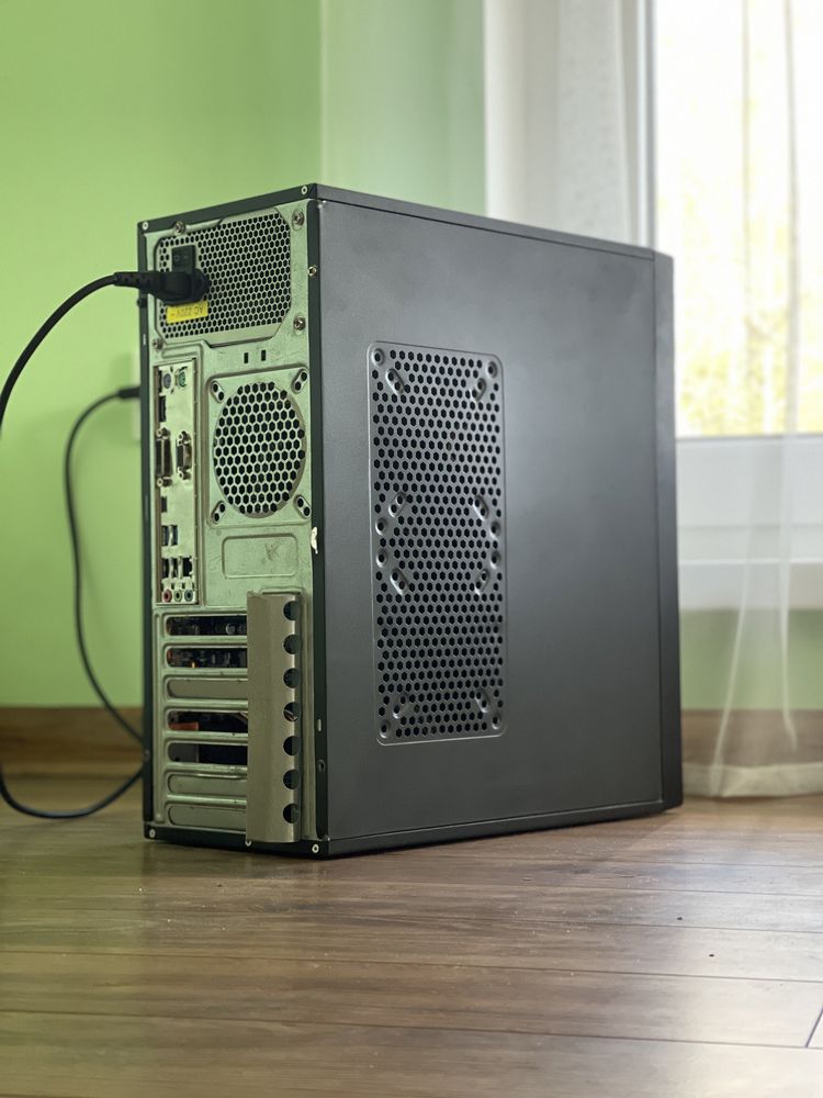 ПК/Core i3/DDR4 4GB/HDD 80GB