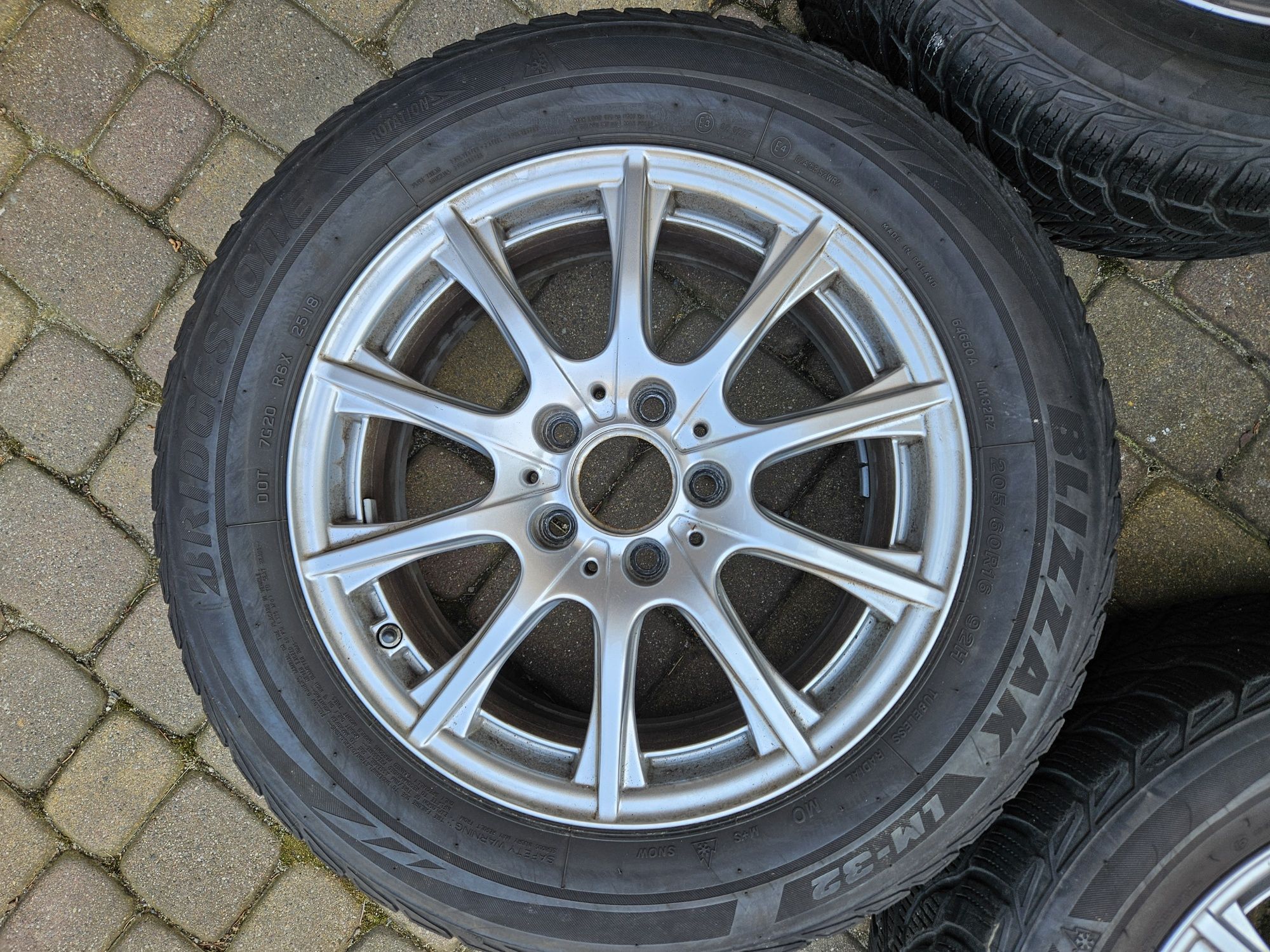 Oryginalne Felgi Aluminiowe 16" Mercedes 5x112 Et38