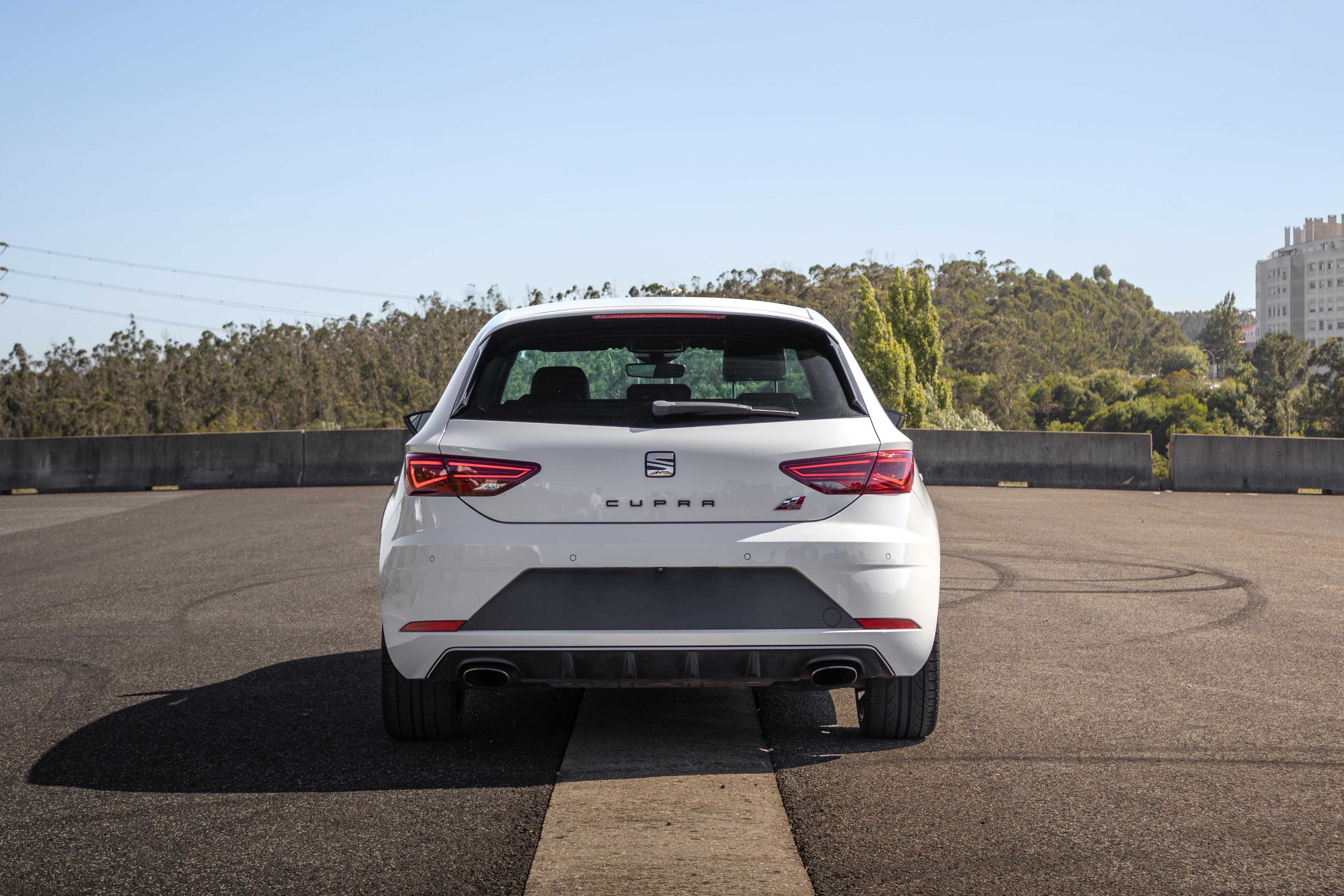 Seat Leon Cupra 300 | DSG | Pré OPF | Painel Digital