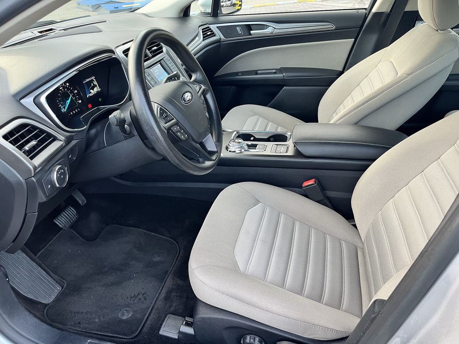 Ford Fusion гібрид