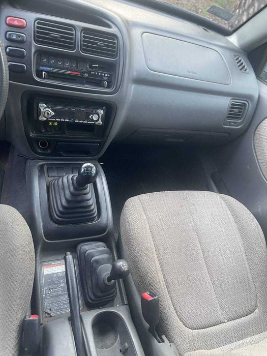 Позашляховик Suzuki Grand Vitara 2.0 Дизель 4WD Повний привід