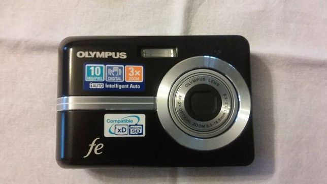 Máquina Fotográfica digital Olympus FE-25