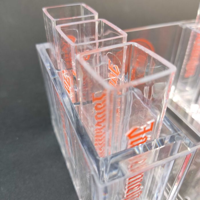 Unikatowa podstawka + 6 sztuk kieliszków Jagermeister