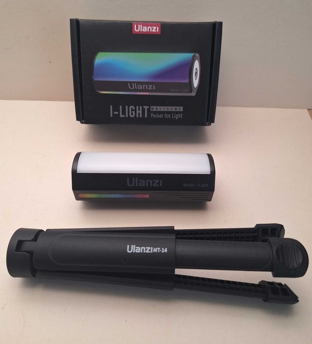 Відеосвітло Ulanzi i-Light Compact Magnetic RGB + Штатив MT-14