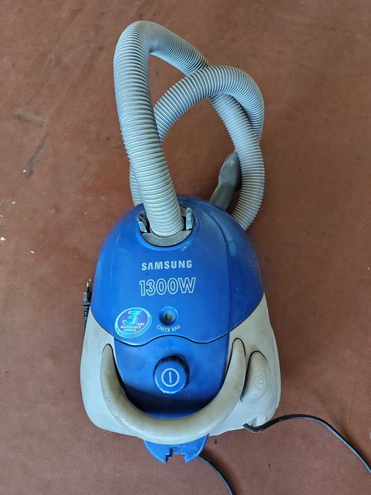 Пилосос Samsung 1300