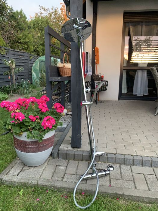 Łazienkowy zestaw natryskowy +bateria umywalkowa .