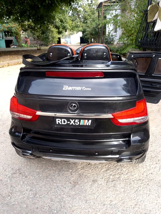 Електромобіль  БМВ