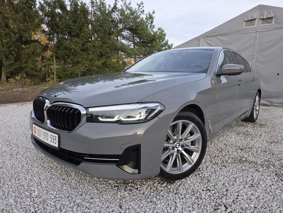 BMW Seria 5 520d 190KM LIFT fulled virtual skóra ambiente kamera radar ACC serwis