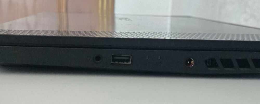 Продам Acer Nitro 5 ( GTX 1660 TI , REM 16 GB)