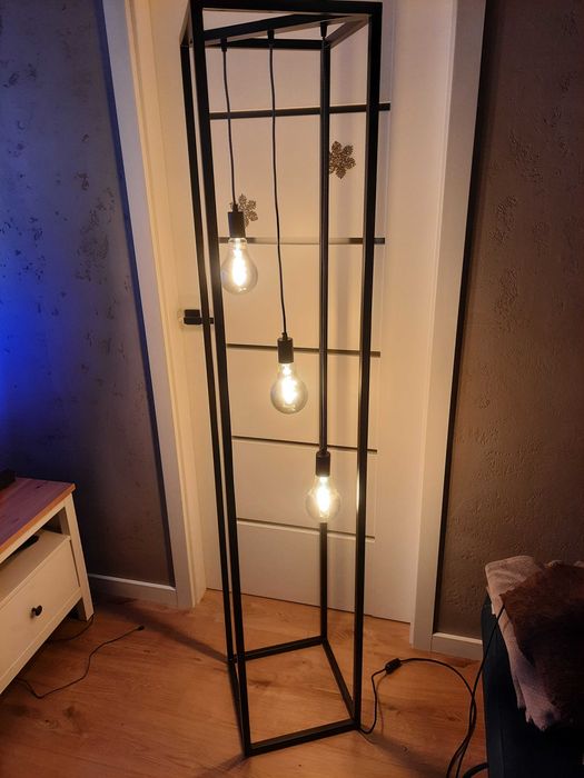 Lampa podlogowa loft