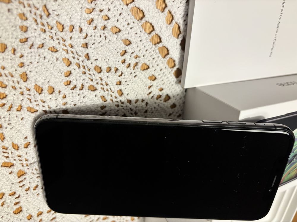 IPhone XS white silver