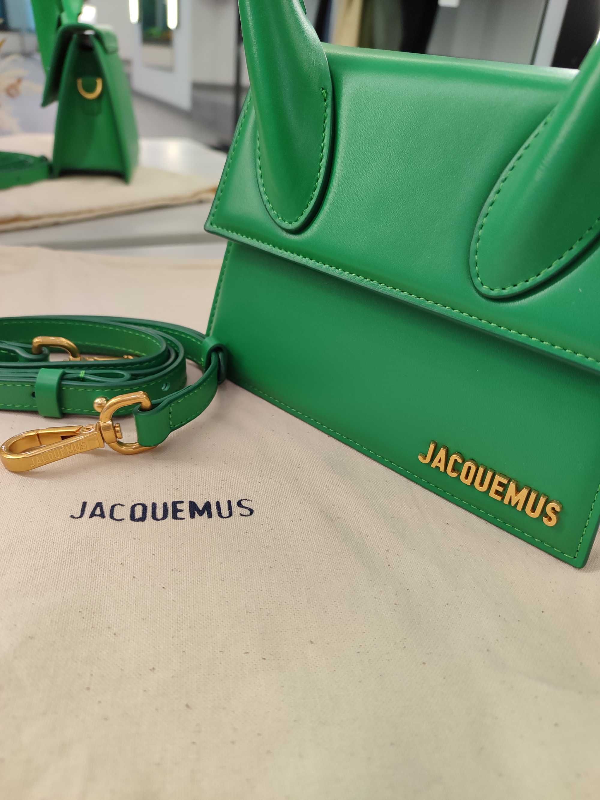 Сумка Jacquemus Le Chiquito Medium leather bag Green