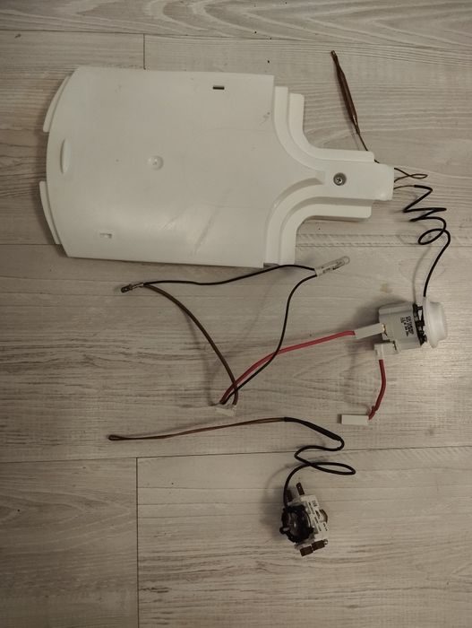 Продам терморегулятор и крышку на бойлер