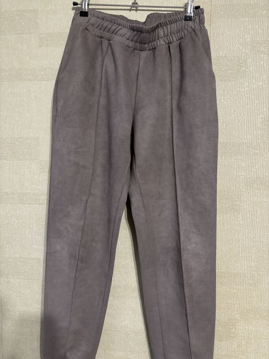 Костюм  замша серый