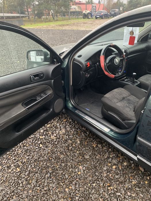 Нерозмитнений пасат 2.0 бензин