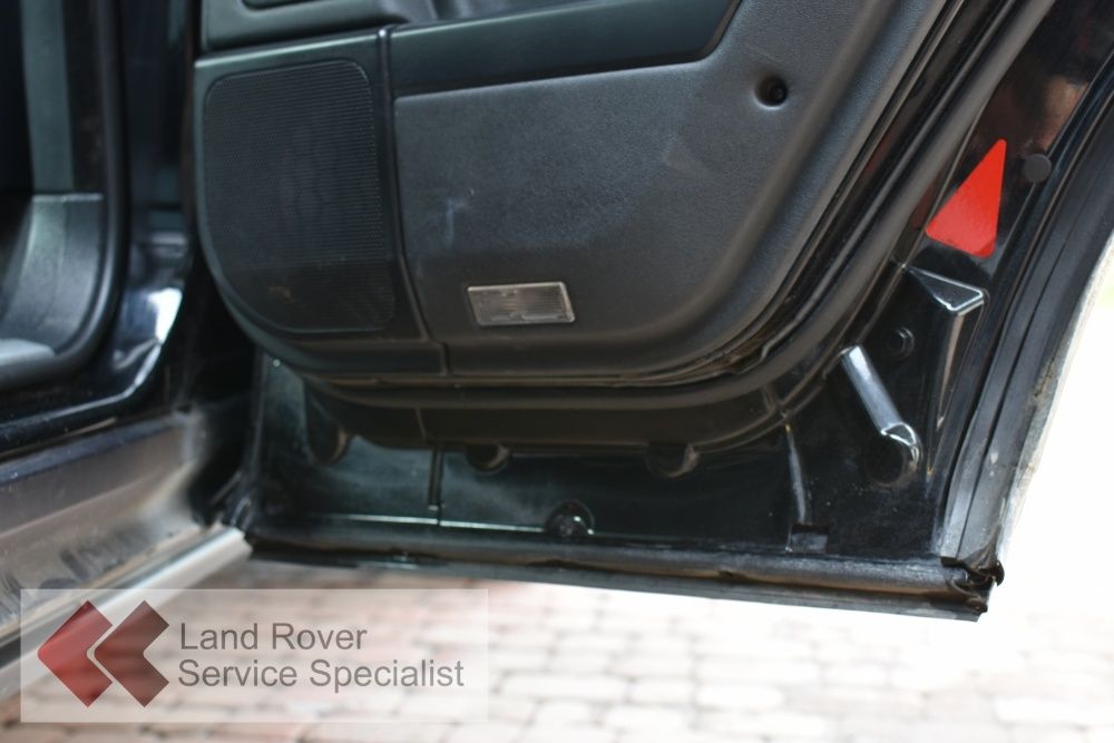 Drzwi Prawy tył RANGE ROVER Vogue L322 Lift 07r-12r LRC697 Java Black