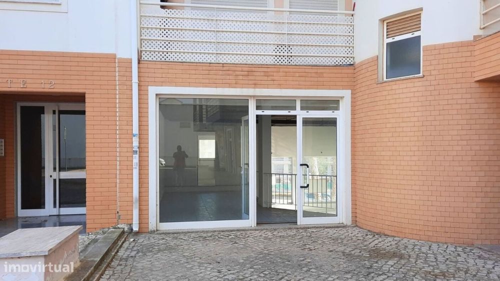 Loja Comercial em Localização Privilegiada Armação de Pêra