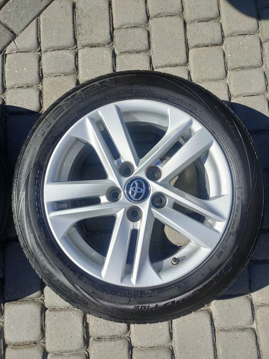 Felgi i opony letnie,koła Toyota 16 cali, 5x114,3